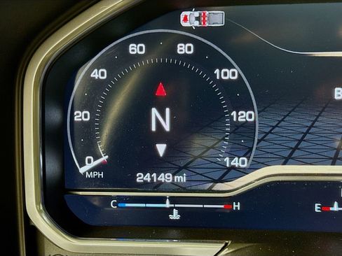 Used 2024 GMC Sierra 3500 Denali w/ Denali Reserve Package image 13