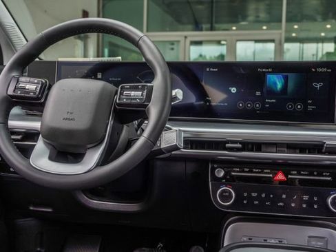 New 2026 Hyundai Ioniq 9 SEL AWD/4WD image 18