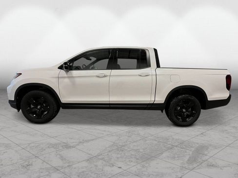 New 2026 Honda Ridgeline Black Edition image 2