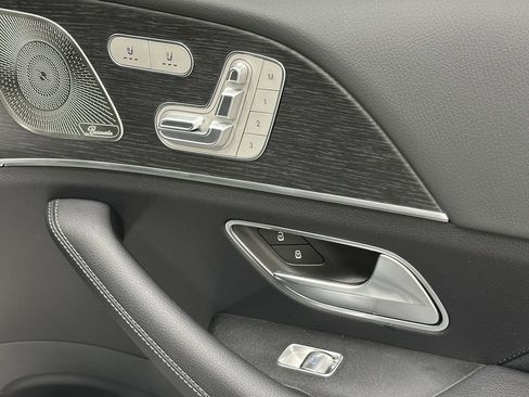 New 2026 Mercedes-Benz GLS 450 4MATIC image 18