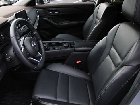 Certified 2023 Nissan Rogue SV w/ SV Premium B Package AWD/4WD image 15
