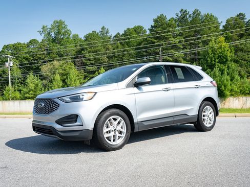 Used 2024 Ford Edge SEL AWD/4WD image 3