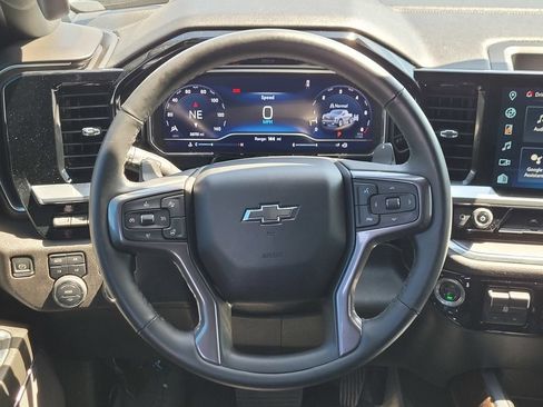 Used 2024 Chevrolet Silverado 1500 High Country w/ Midnight Edition AWD/4WD image 12