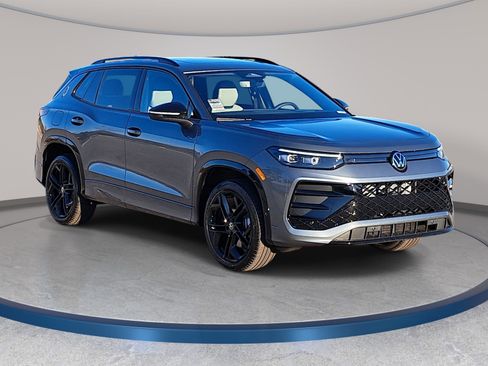 New 2026 Volkswagen Tiguan SE R-Line AWD/4WD image 3
