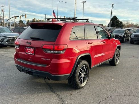 Used 2017 Jeep Grand Cherokee Trailhawk image 6