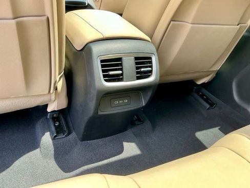 Certified 2023 Acura RDX FWD w/ Technology Package image 12