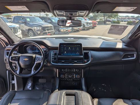 Used 2022 Chevrolet Tahoe Premier AWD/4WD image 23