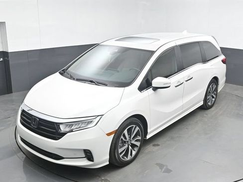 Used 2024 Honda Odyssey Touring image 15