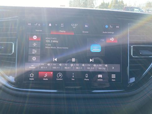 Used 2025 Dodge Durango GT image 17