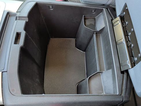 Used 2016 RAM 1500 Big Horn image 33