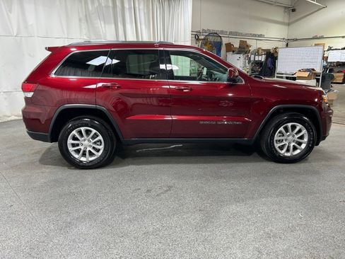 Used 2021 Jeep Grand Cherokee Laredo w/ Security & Convenience Group AWD/4WD image 9