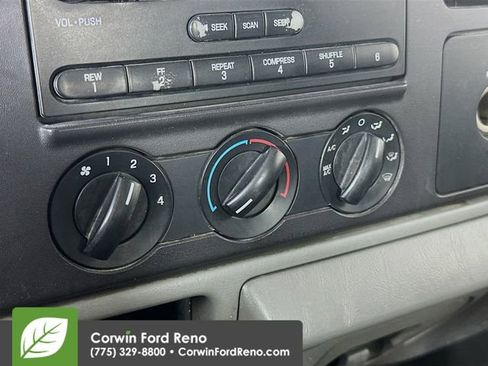Used 2005 Ford F250 Lariat image 14
