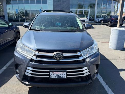 Used 2019 Toyota Highlander Plus image 1