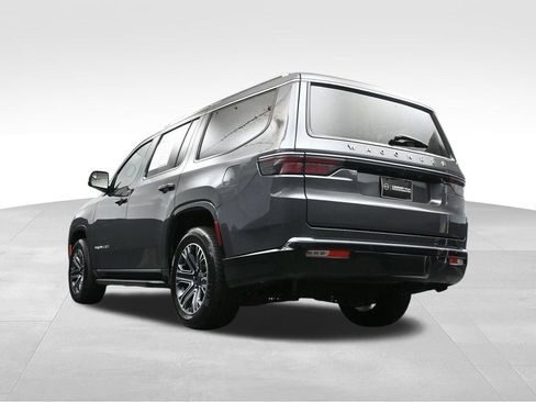 Used 2024 Jeep Wagoneer Series II w/ Flexible Seating Group RWD image 29