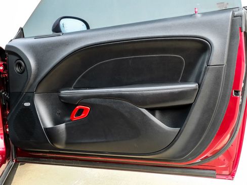 Used 2018 Dodge Challenger SXT Plus image 40