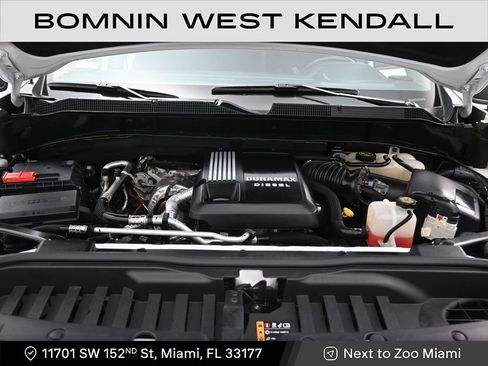 Used 2023 Chevrolet Silverado 1500 RST image 12