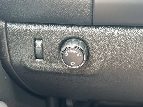 Used 2021 Chevrolet Colorado LT w/ Fleet Safety Package RWD image 29