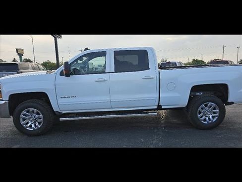 Used 2019 Chevrolet Silverado 2500 LT w/ LT Convenience Package AWD/4WD image 6