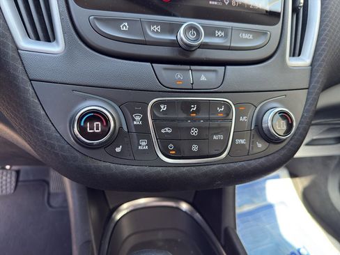 Used 2023 Chevrolet Malibu LT image 16