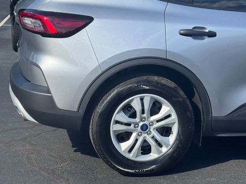 Used 2024 Ford Escape FWD image 9