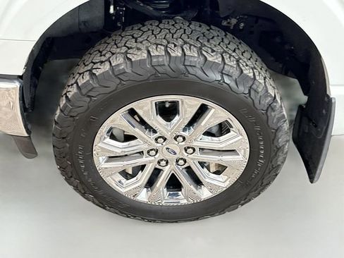 Used 2024 Ford F150 Lariat w/ Equipment Group 502A High image 33