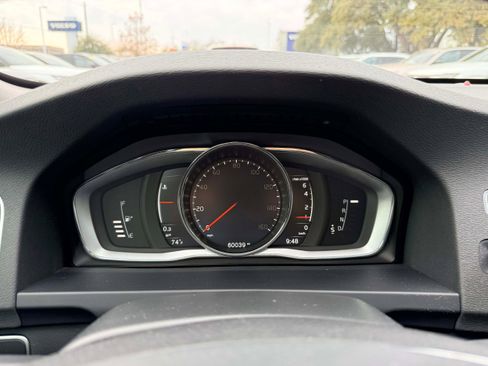 Used 2017 Volvo S60 T5 Dynamic w/ Vision Package image 21