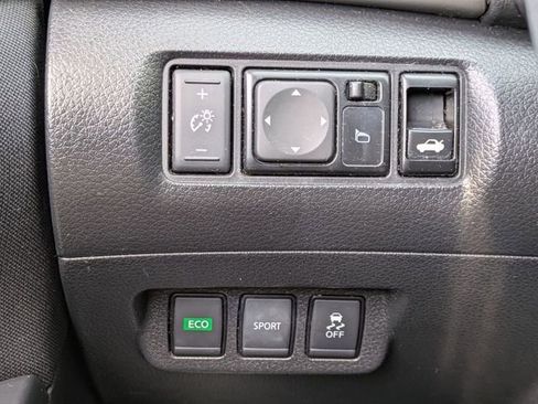 Used 2017 Nissan Sentra SR w/ SR Midnight Edition FWD image 26