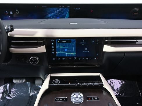 New 2027 Lincoln Navigator Reserve AWD/4WD image 27