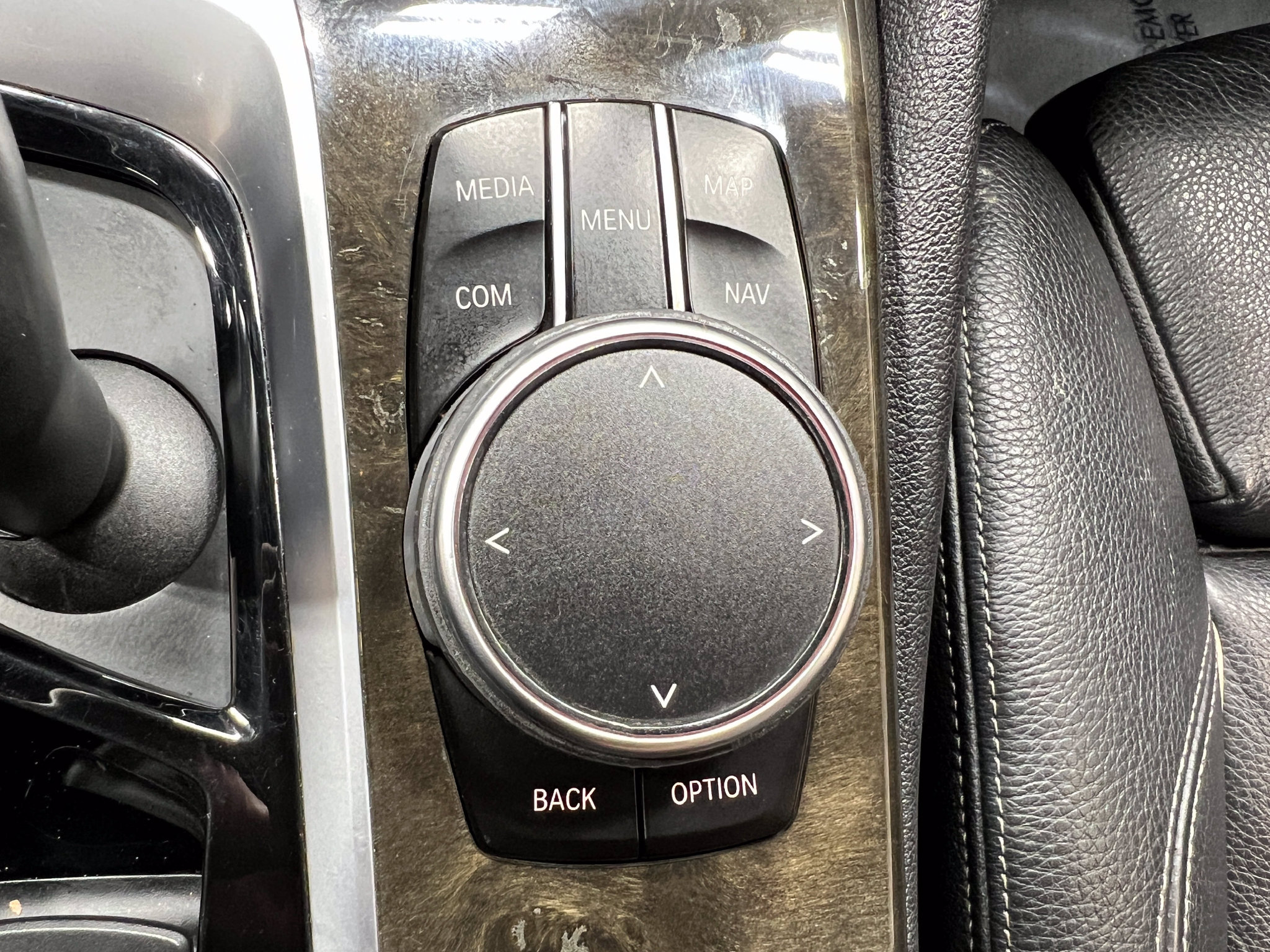 Used 2018 BMW 530e xDrive AWD/4WD image 25