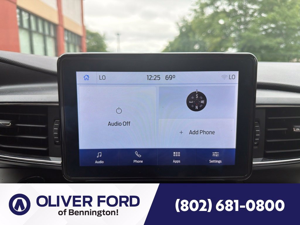 Used 2022 Ford Explorer XLT w/ Equipment Group 202A AWD/4WD image 27