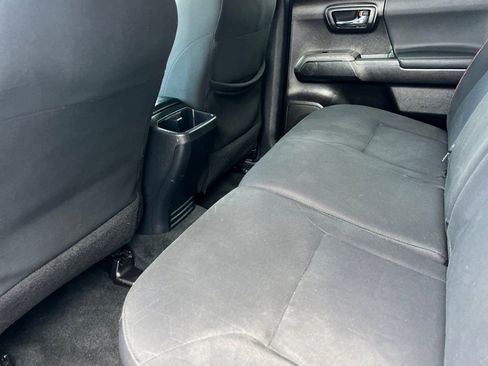 Certified 2020 Toyota Tacoma TRD Sport RWD image 12