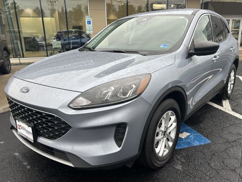 Used 2022 Ford Escape SE w/ Convenience Package image 1