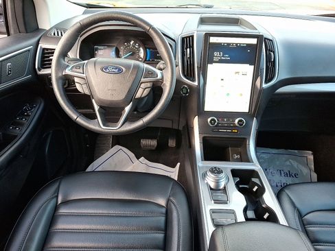 Used 2024 Ford Edge SEL w/ Convenience Package image 12