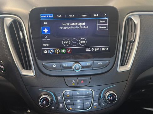 Used 2024 Chevrolet Malibu LT image 21