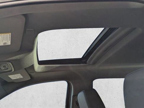 New 2026 GMC Sierra 2500 SLT w/ SLT Premium Package image 15