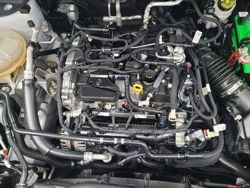 Used 2021 Ford Escape SE w/ SE Sport Appearance Package image 30