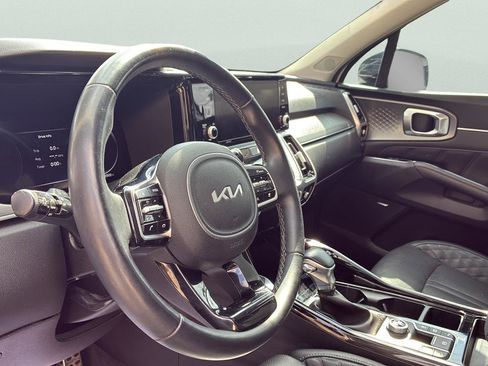 Used 2022 Kia Sorento SX image 26