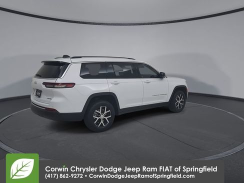 Used 2023 Jeep Grand Cherokee L Limited image 15