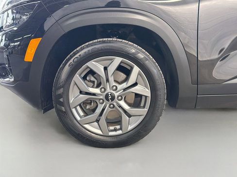 Used 2024 Kia Seltos S AWD/4WD image 33