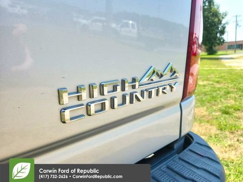 Used 2020 Chevrolet Silverado 2500 High Country AWD/4WD image 32