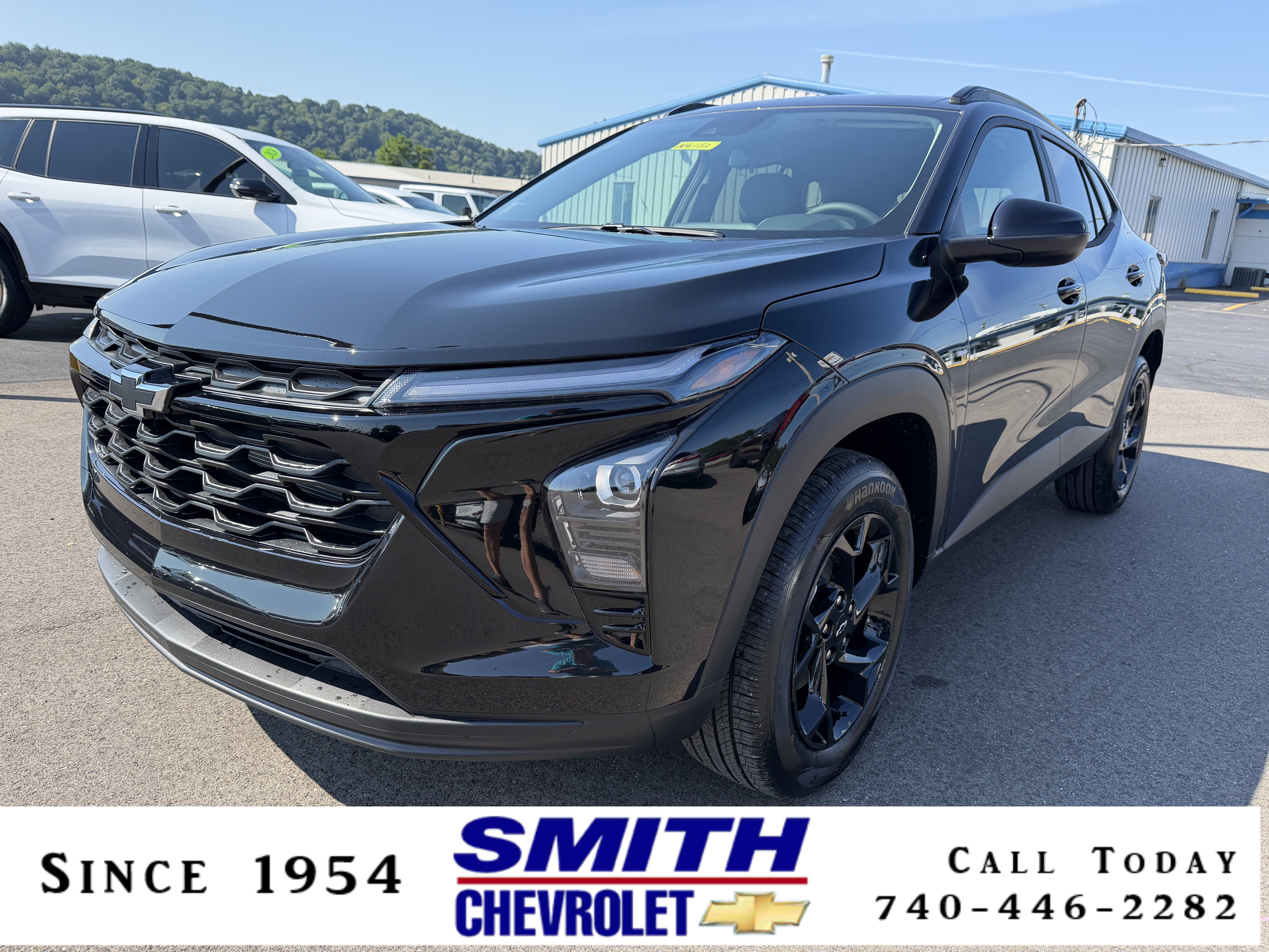 New 2026 Chevrolet Trax LT w/ Driver Confidence Package FWD image 1