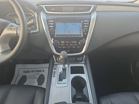 Used 2018 Nissan Murano S image 11