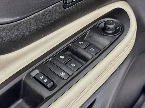 Used 2018 Buick Encore Preferred FWD image 17