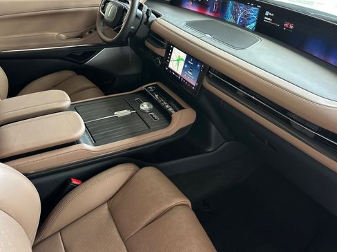 New 2026 Lincoln Navigator L Black Label AWD/4WD image 17
