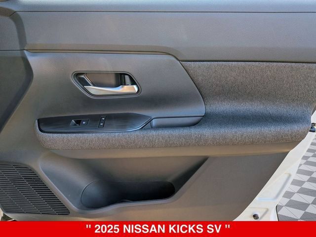 Certified 2025 Nissan Kicks SV AWD/4WD image 33
