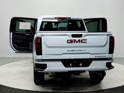 New 2026 GMC Sierra 2500 Denali w/ Denali Reserve Package image 14