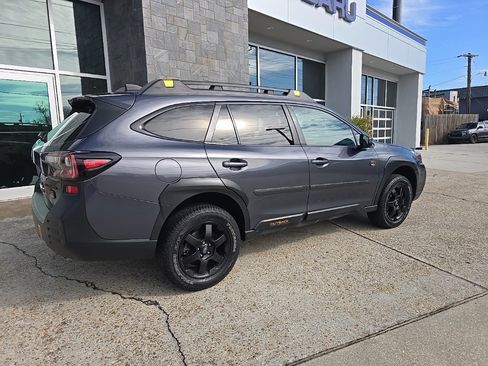 Used 2023 Subaru Outback Wilderness image 11