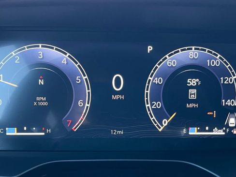 New 2025 Jeep Grand Cherokee Overland w/ Luxury Tech Group IV image 13