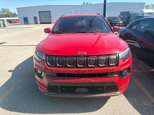Used 2022 Jeep Compass Limited AWD/4WD image 7