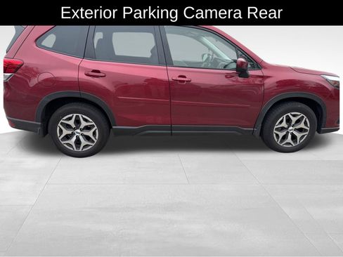 Certified 2023 Subaru Forester Premium image 6